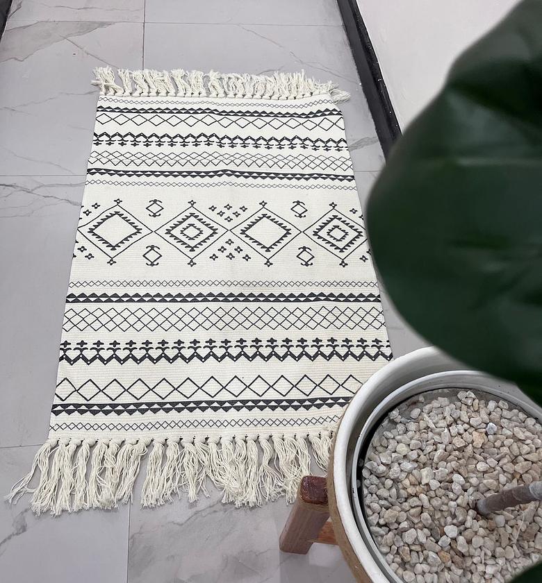 Woven rug 60*90cm image