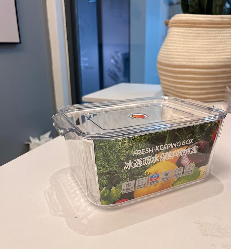 Fridge Container with Drain image