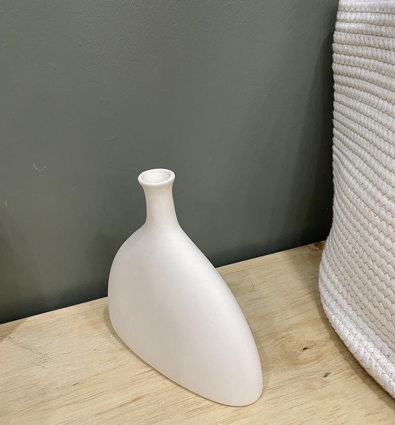 Ceramic vase image