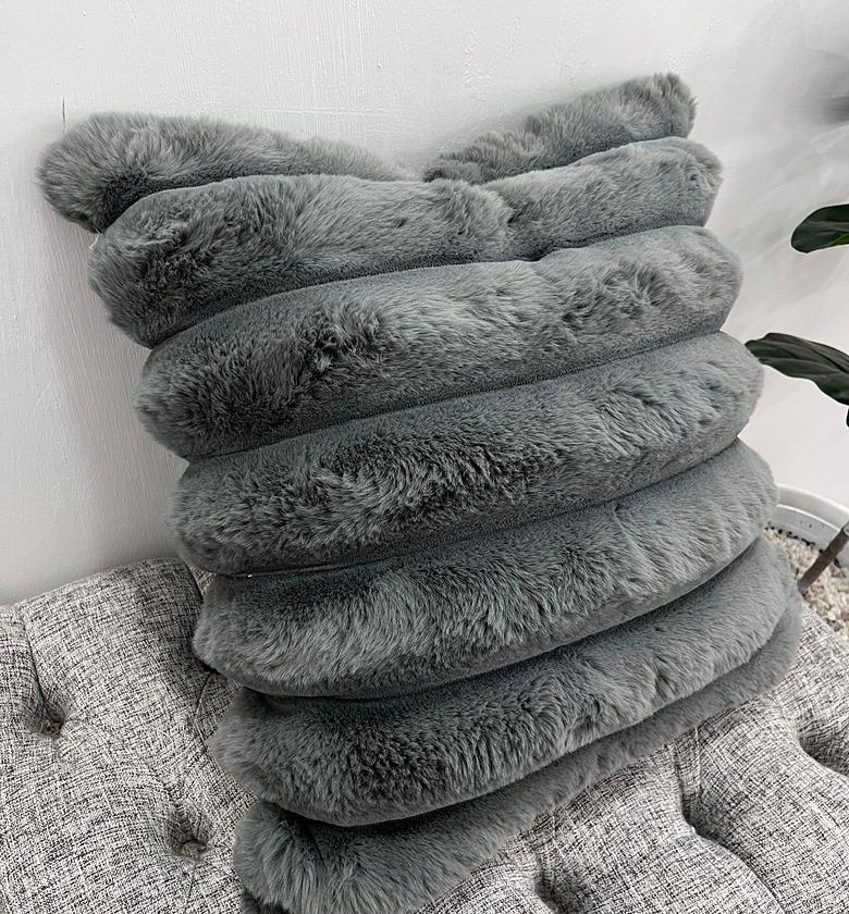 Soft Fur Cover 50x50cm image