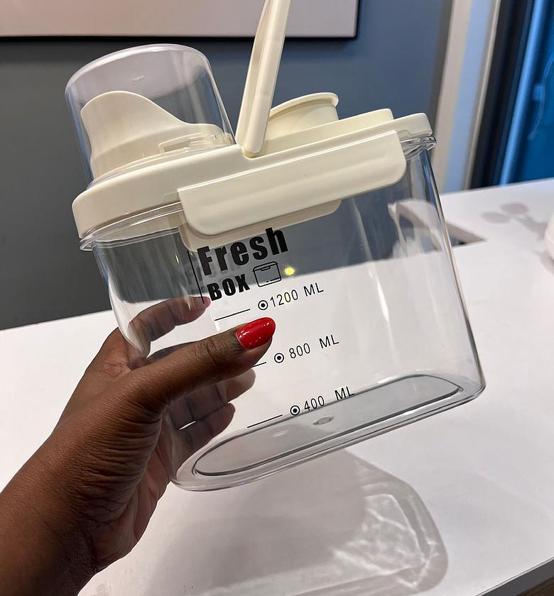 Food storage bin 1200ml image