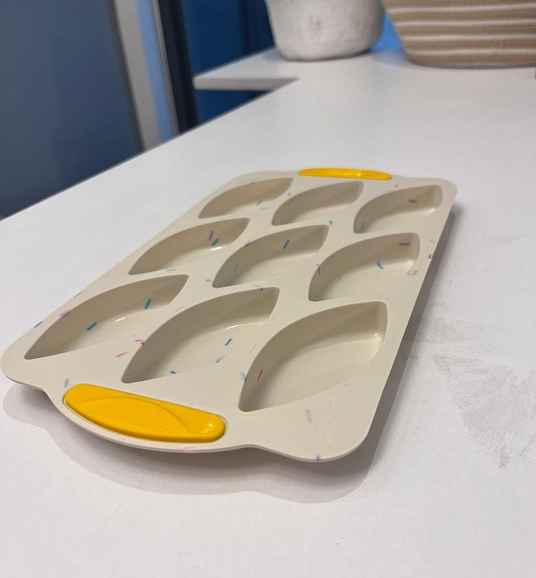 Silicone Cupcake Mold  image