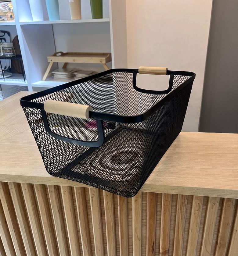 Metal wire basket image