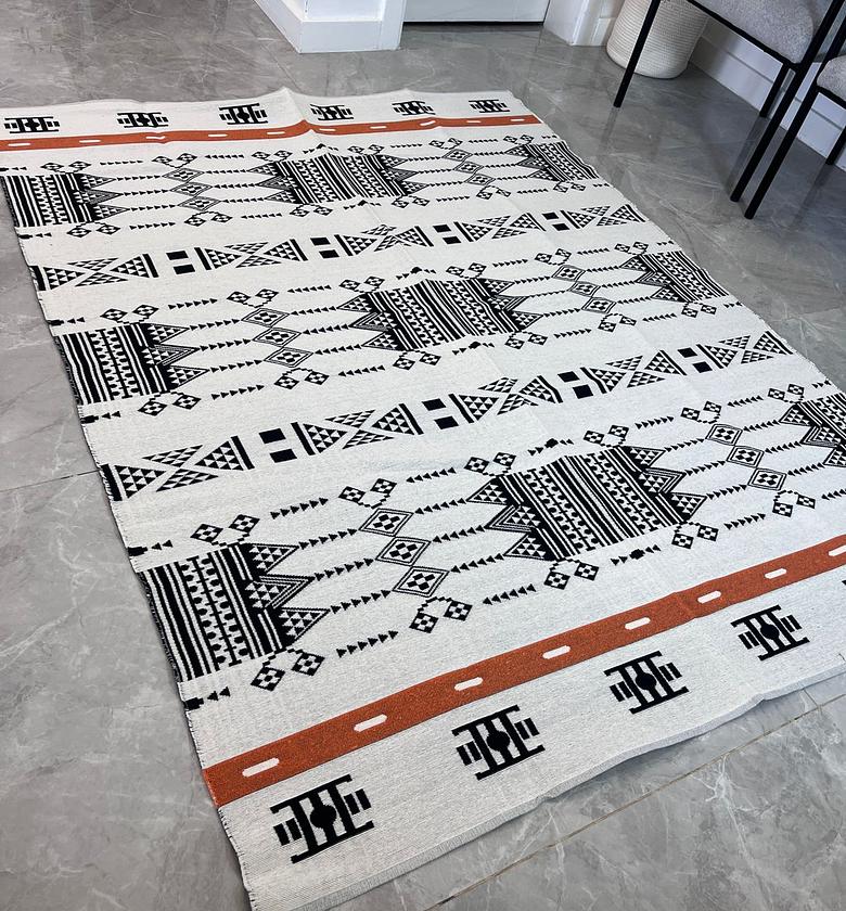 Woven rug 150*200cm image